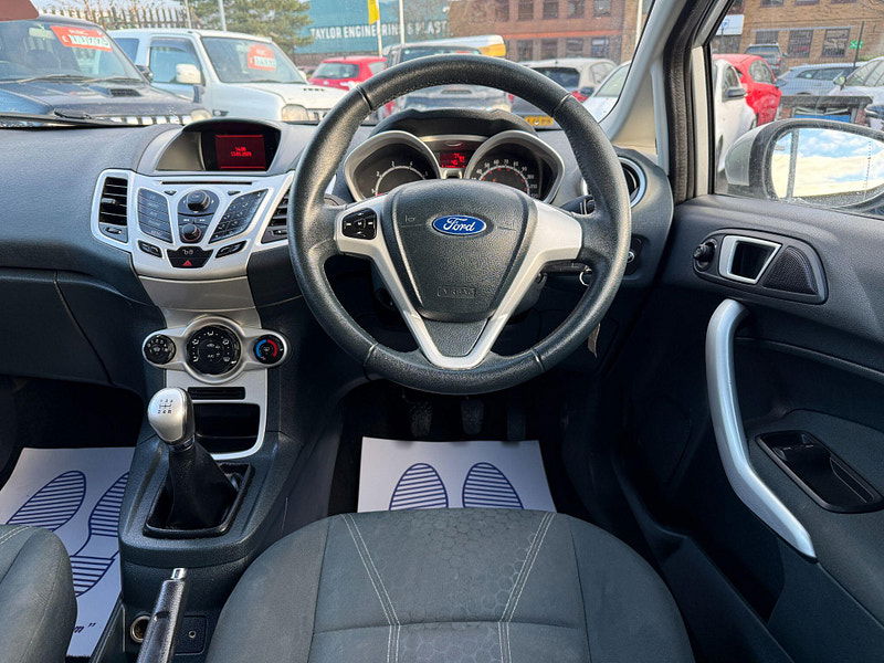 Ford Fiesta 1.25 Zetec Euro 5 3dr 3dr Manual 2012