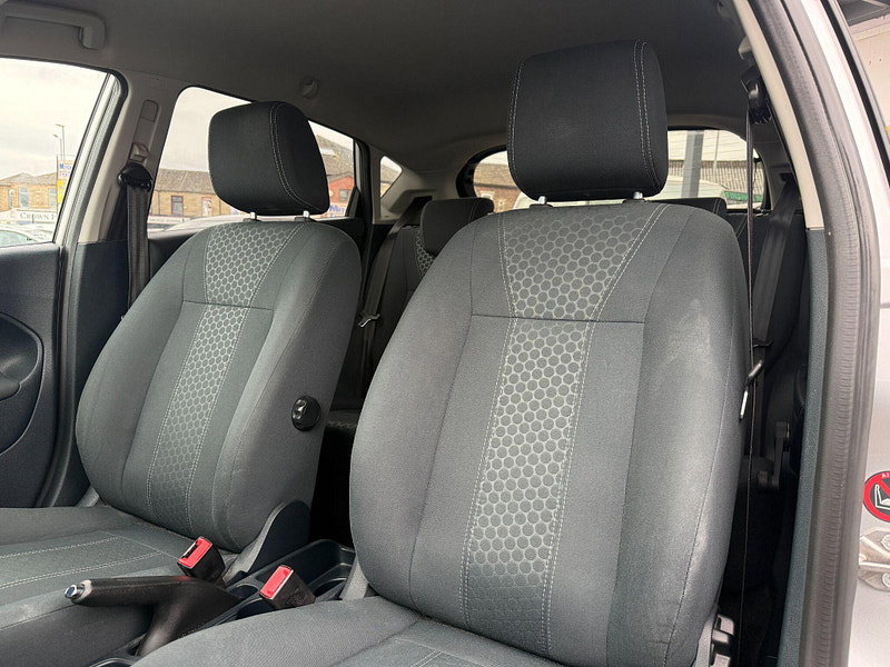Ford Fiesta 1.4 Titanium 5dr 5dr Automatic 2011