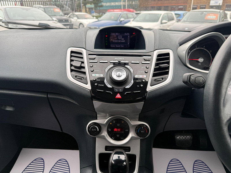 Ford Fiesta 1.4 Titanium 5dr 5dr Automatic 2011