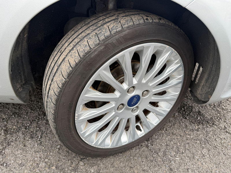 Ford Fiesta 1.4 Titanium 5dr 5dr Automatic 2011