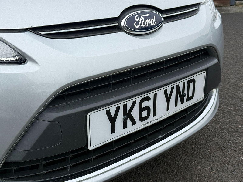 Ford Fiesta 1.4 Titanium 5dr 5dr Automatic 2011