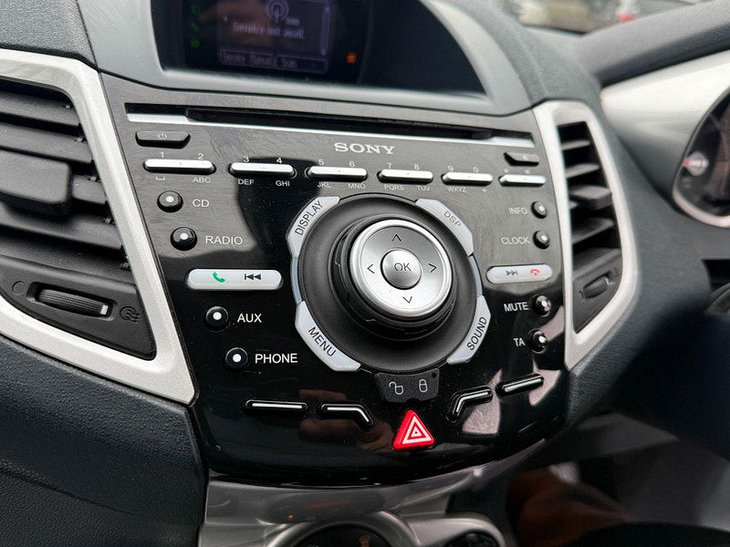 Ford Fiesta 1.4 Titanium 5dr 5dr Automatic 2011