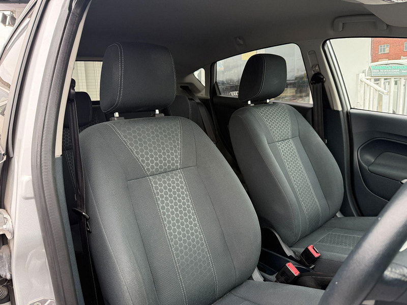 Ford Fiesta 1.4 Titanium 5dr 5dr Automatic 2011