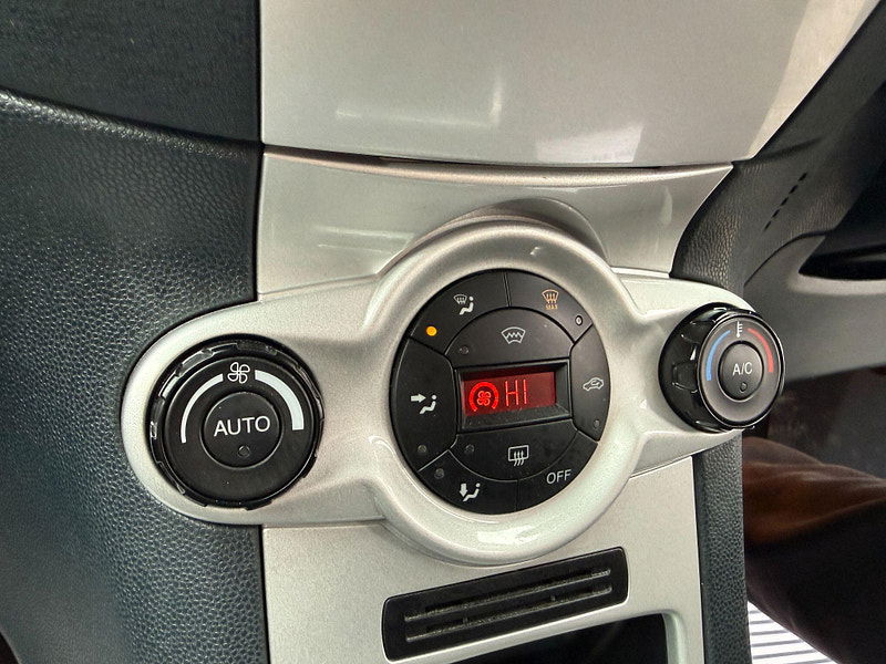 Ford Fiesta 1.4 Titanium 5dr 5dr Automatic 2011