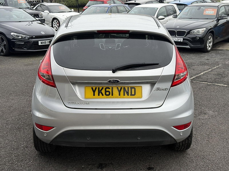 Ford Fiesta 1.4 Titanium 5dr 5dr Automatic 2011