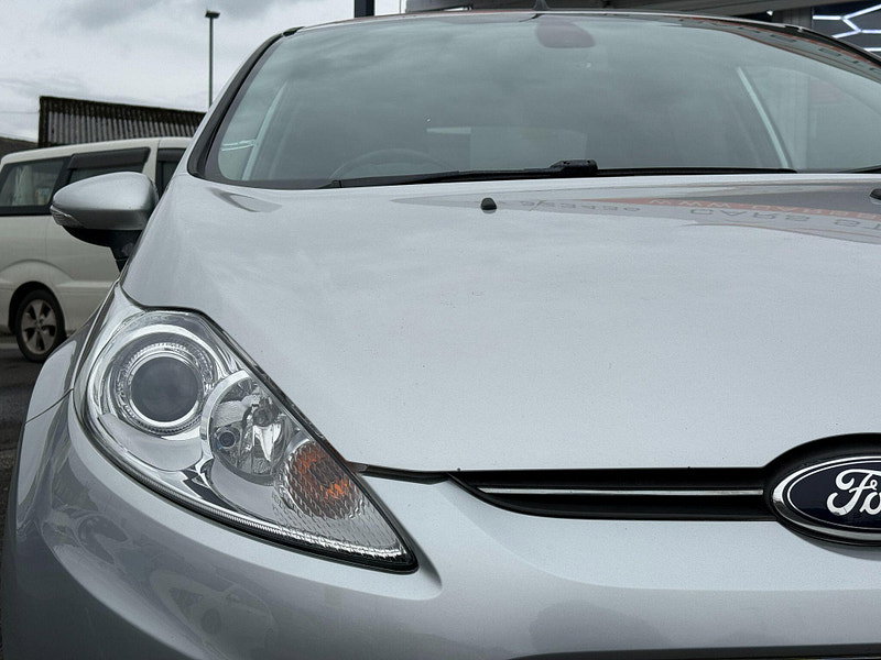 Ford Fiesta 1.4 Titanium 5dr 5dr Automatic 2011
