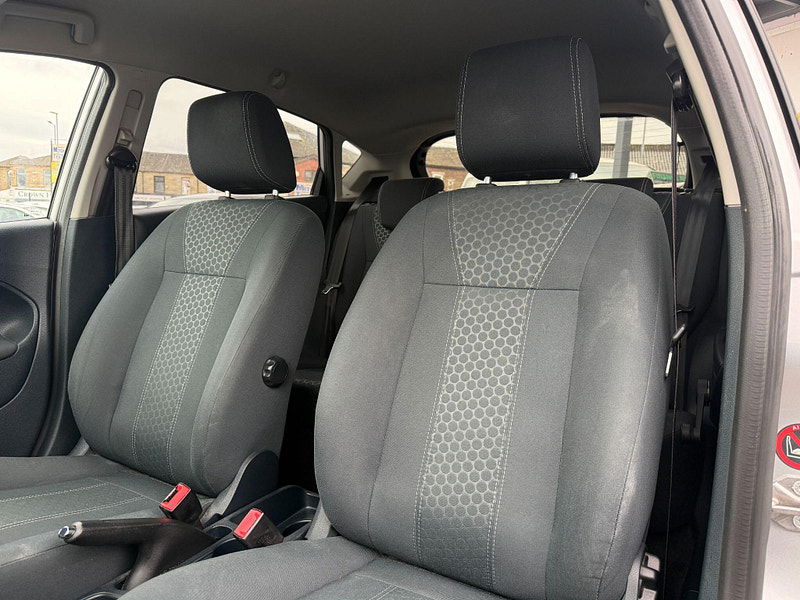 Ford Fiesta 1.4 Titanium 5dr 5dr Automatic 2011