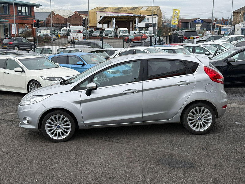 Ford Fiesta 1.4 Titanium 5dr 5dr Automatic 2011