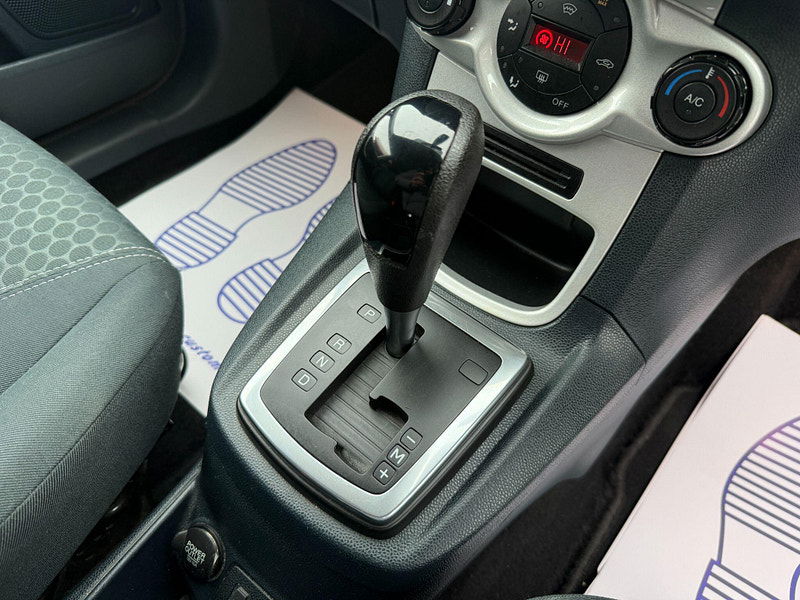 Ford Fiesta 1.4 Titanium 5dr 5dr Automatic 2011
