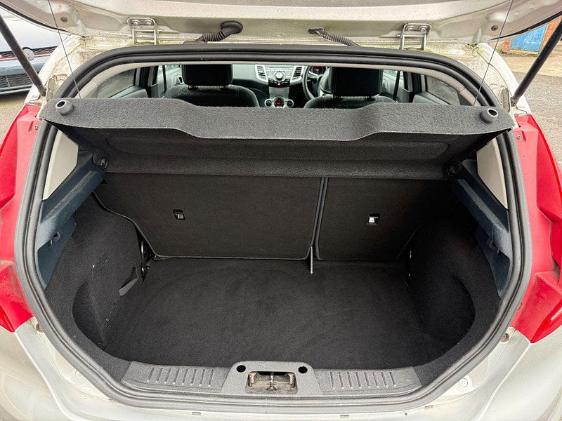 Ford Fiesta 1.4 Titanium 5dr 5dr Automatic 2011