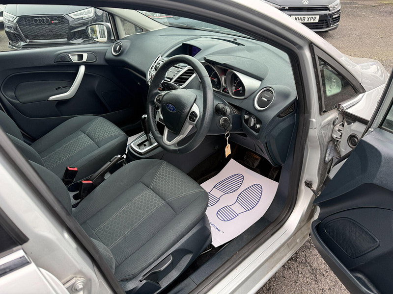 Ford Fiesta 1.4 Titanium 5dr 5dr Automatic 2011