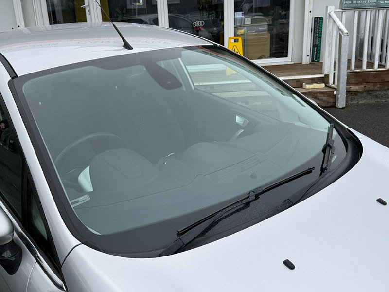 Ford Fiesta 1.4 Titanium 5dr 5dr Automatic 2011