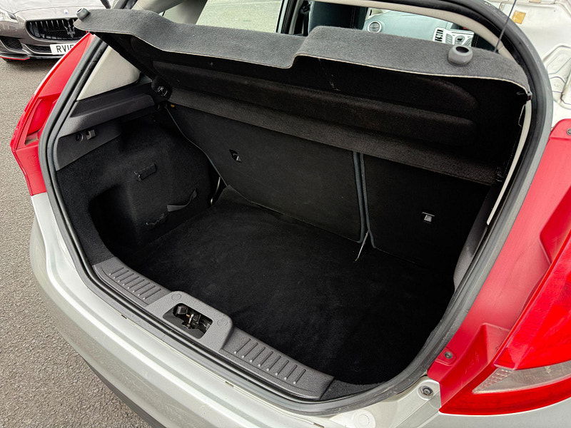 Ford Fiesta 1.6 TDCi ECOnetic DPF 5dr 5dr Manual 2011