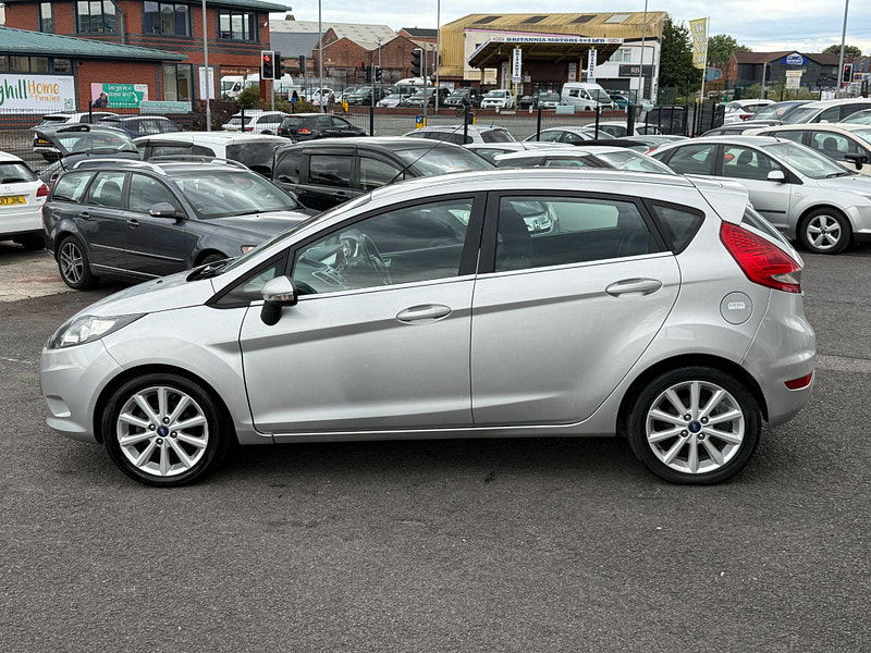 Ford Fiesta 1.6 TDCi ECOnetic DPF 5dr 5dr Manual 2011