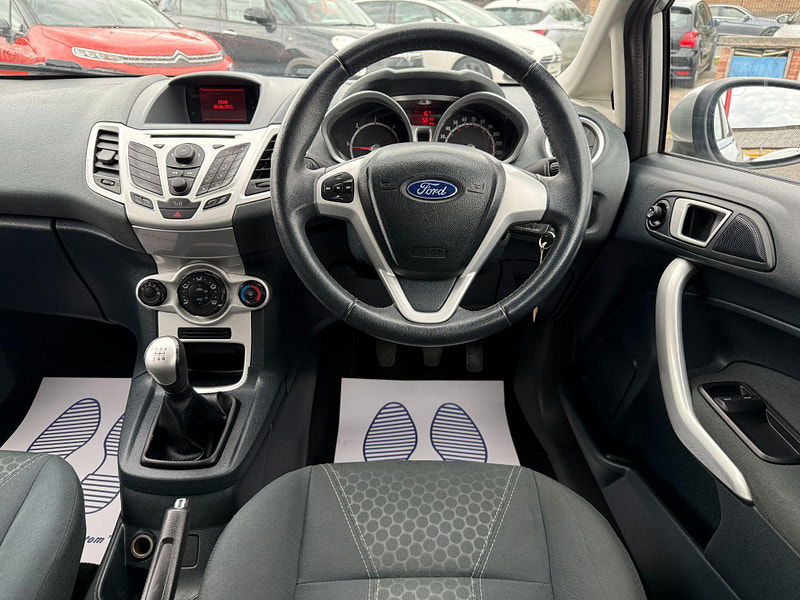 Ford Fiesta 1.6 TDCi ECOnetic DPF 5dr 5dr Manual 2011