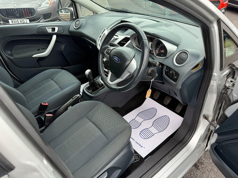 Ford Fiesta 1.6 TDCi ECOnetic DPF 5dr 5dr Manual 2011