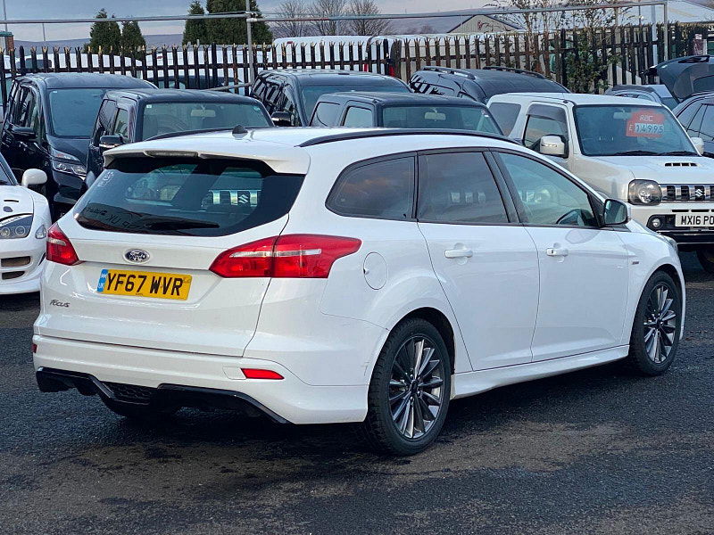 Ford Focus 1.0T EcoBoost ST-Line Auto Euro 6 (s/s) 5dr 5dr Automatic 2017