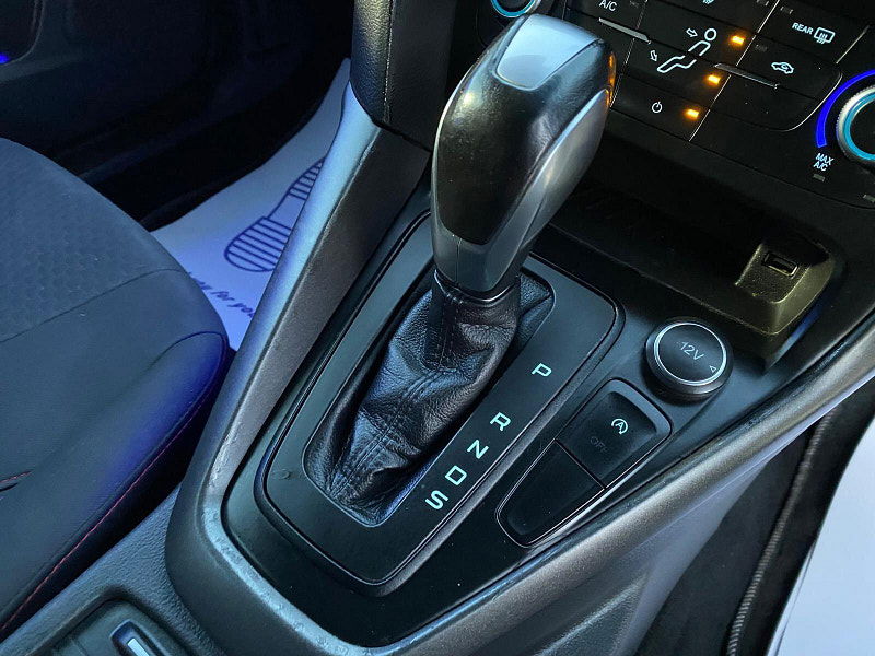 Ford Focus 1.0T EcoBoost ST-Line Auto Euro 6 (s/s) 5dr 5dr Automatic 2017