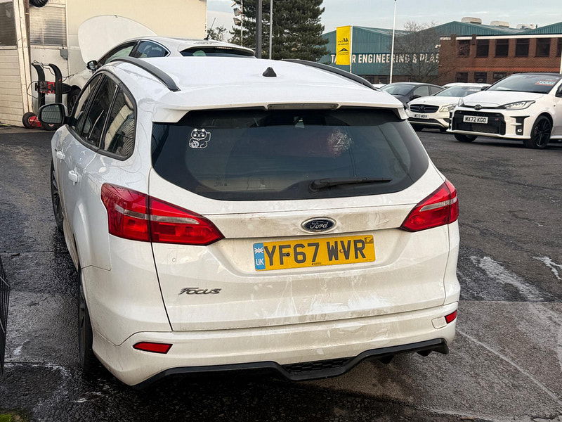 Ford Focus 1.0T EcoBoost ST-Line Auto Euro 6 (s/s) 5dr 5dr Automatic 2017