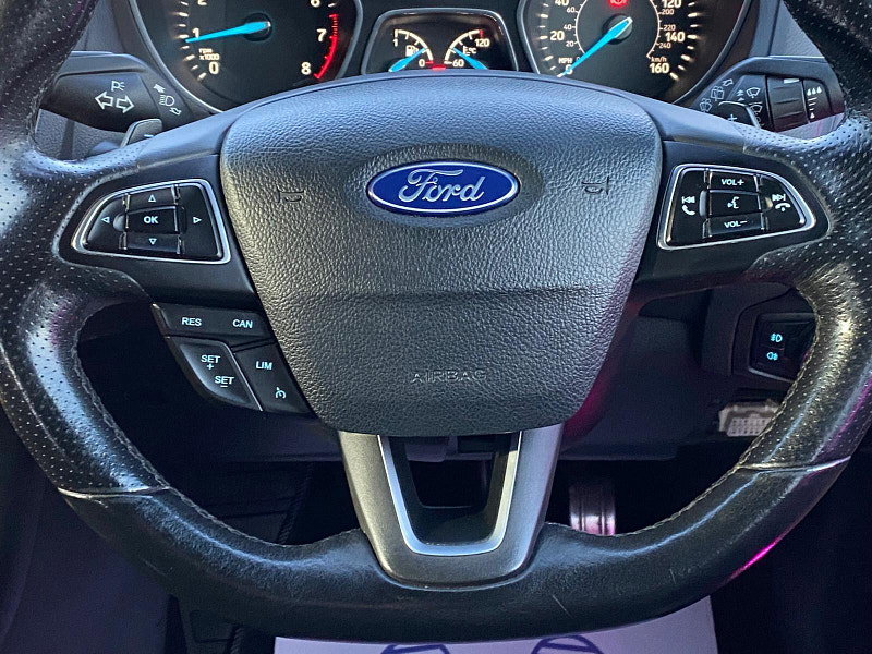 Ford Focus 1.0T EcoBoost ST-Line Auto Euro 6 (s/s) 5dr 5dr Automatic 2017