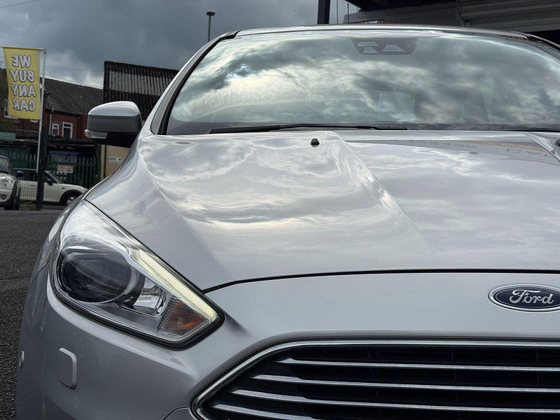 Ford Focus 1.0T EcoBoost Titanium X Euro 6 (s/s) 5dr 5dr Manual 2015