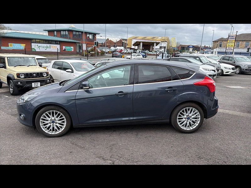 Ford Focus 1.0T EcoBoost Zetec Euro 5 (s/s) 5dr 5dr Manual 2013