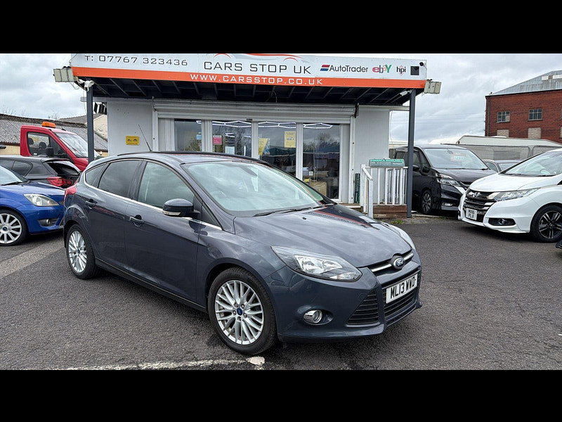 Ford Focus 1.0T EcoBoost Zetec Euro 5 (s/s) 5dr 5dr Manual 2013