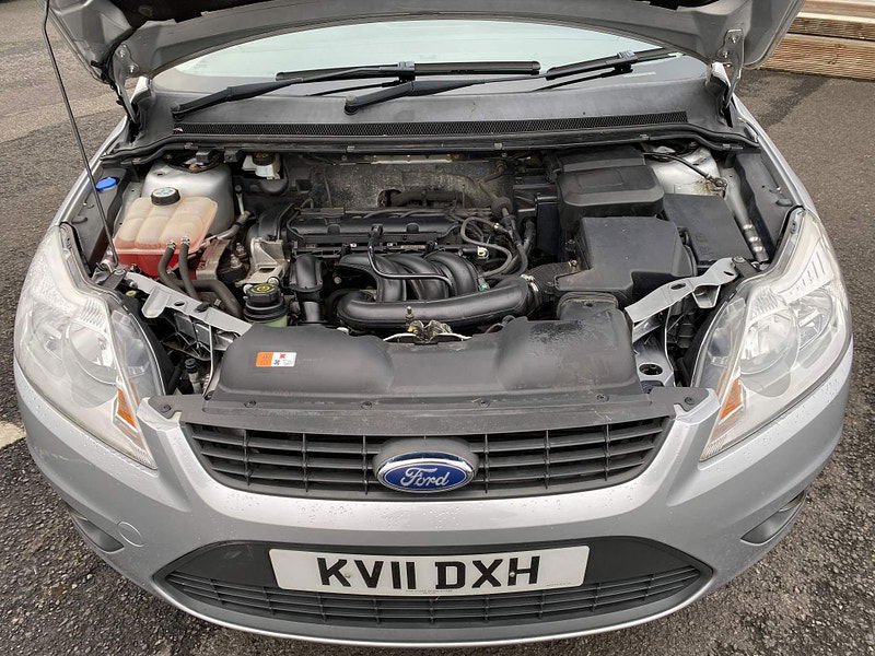 Ford Focus 1.6 Sport Auto 5dr 5dr Automatic 2011