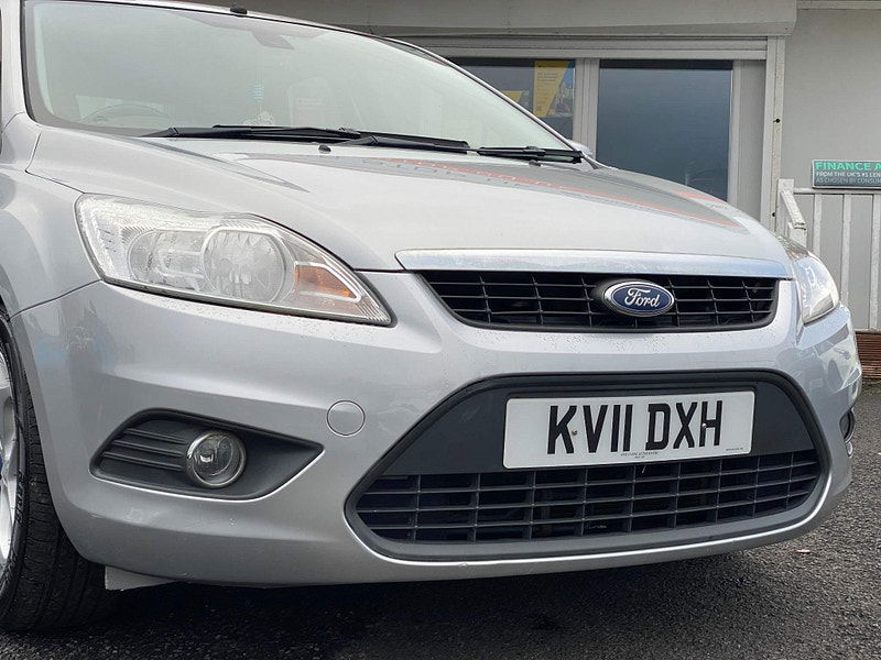 Ford Focus 1.6 Sport Auto 5dr 5dr Automatic 2011