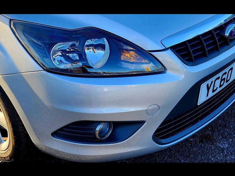 Ford Focus 1.6 Zetec 5dr 5dr Automatic 2010