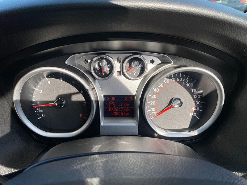 Ford Focus 1.6 Zetec 5dr 5dr Manual 2009