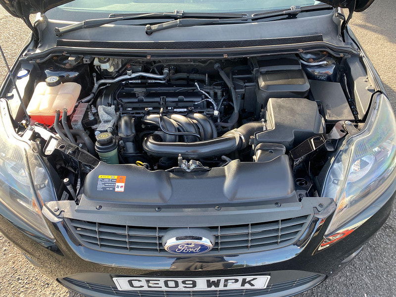 Ford Focus 1.6 Zetec 5dr 5dr Manual 2009