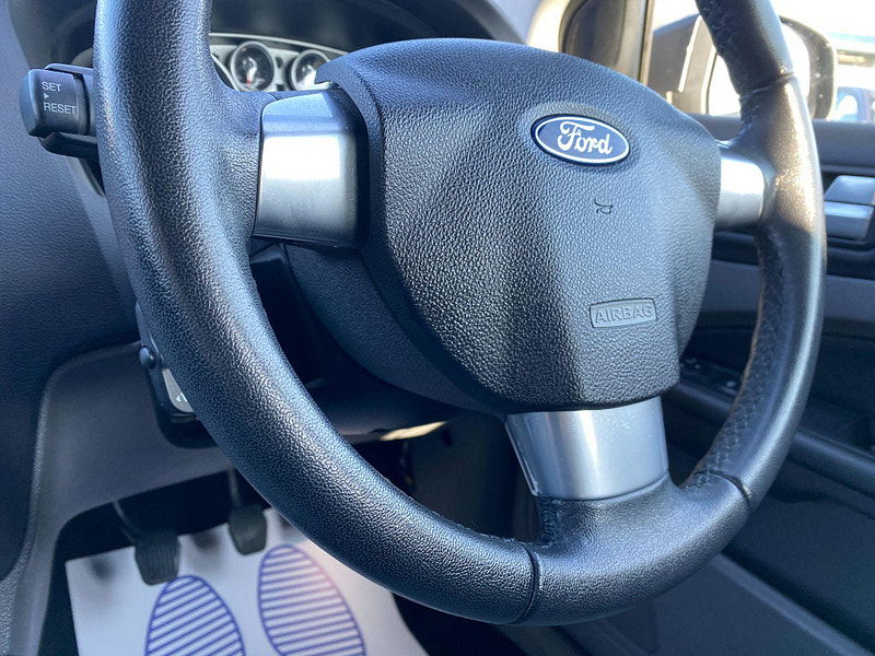 Ford Focus 1.6 Zetec 5dr 5dr Manual 2009