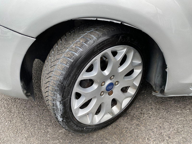 Ford Focus 1.6 Zetec 5dr 5dr Manual 2009
