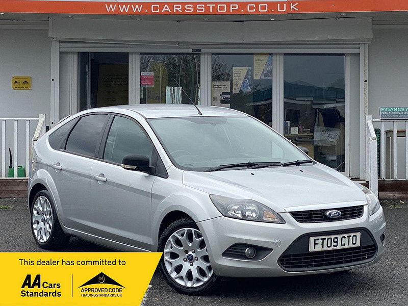 Ford Focus 1.6 Zetec 5dr 5dr Manual 2009