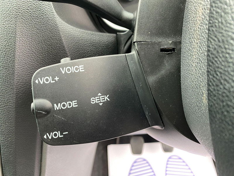 Ford Focus 1.6 Zetec 5dr 5dr Manual 2009