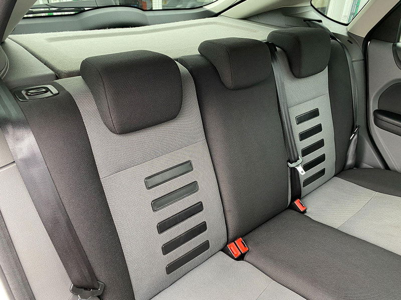 Ford Focus 1.6 Zetec 5dr 5dr Manual 2009