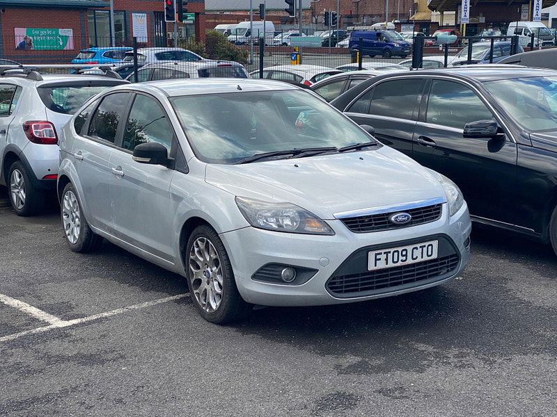 Ford Focus 1.6 Zetec 5dr 5dr Manual 2009