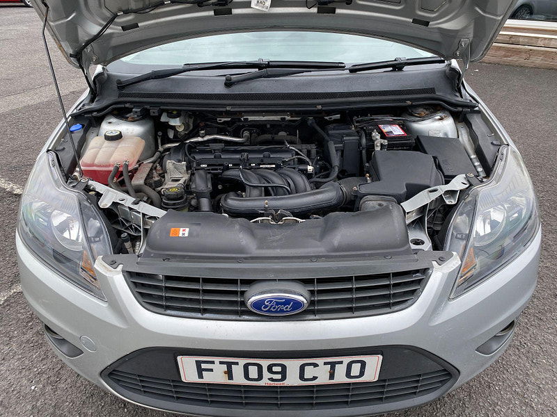 Ford Focus 1.6 Zetec 5dr 5dr Manual 2009