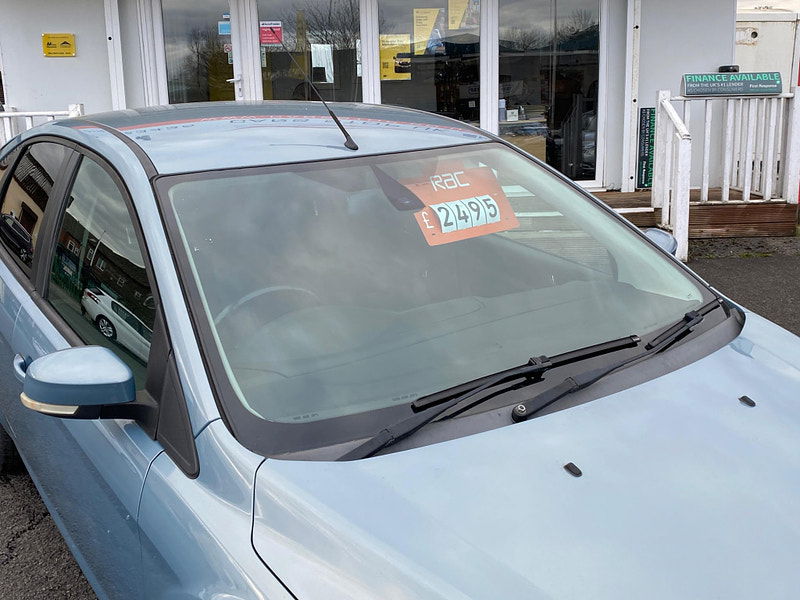 Ford Focus 1.8 Titanium 5dr 5dr Manual 2009