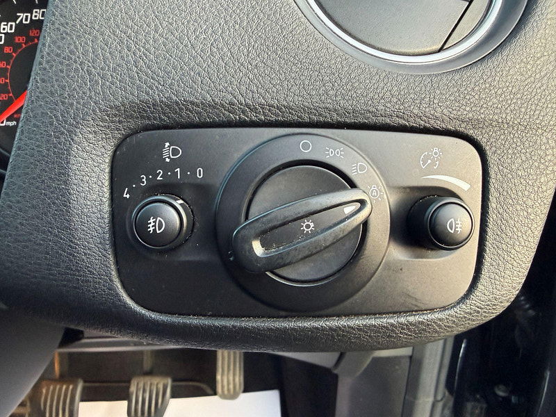 Ford Mondeo 2.0 TDCi Titanium X Business Edition Euro 5 5dr 5dr Manual 2014