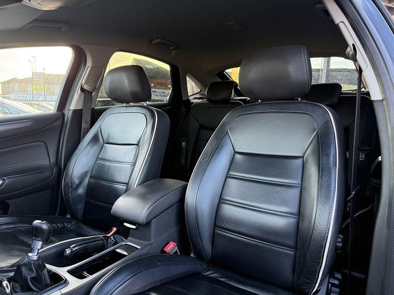 Ford Mondeo 2.0 TDCi Titanium X Business Edition Euro 5 5dr 5dr Manual 2014