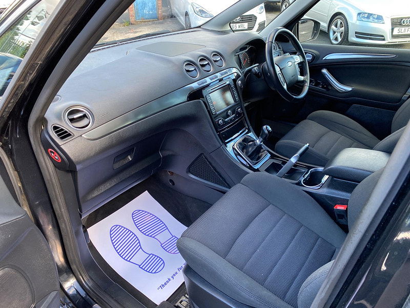 Ford S-Max 2.0 TDCi Titanium Euro 5 5dr 5dr Manual 2014