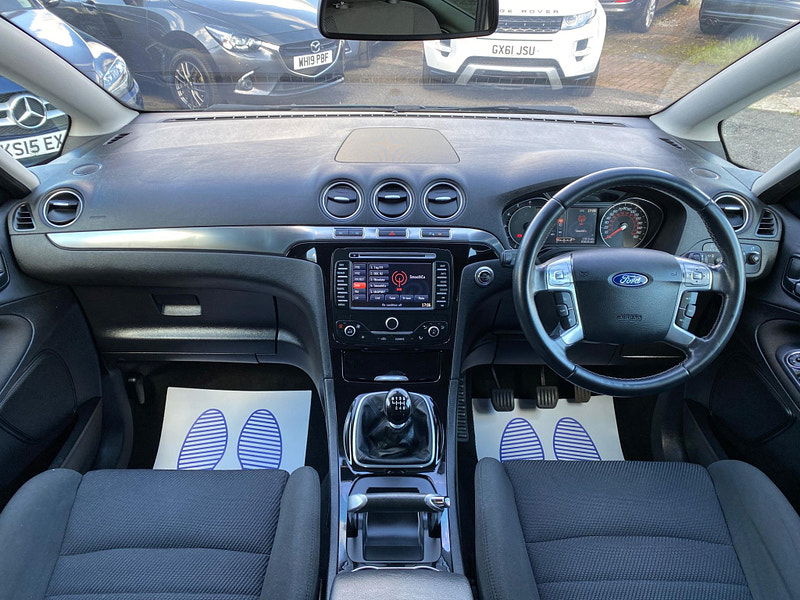 Ford S-Max 2.0 TDCi Titanium Euro 5 5dr 5dr Manual 2014