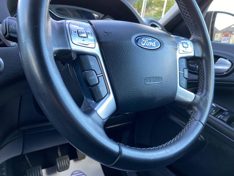 Ford S-Max 2.0 TDCi Titanium Euro 5 5dr 5dr Manual 2014