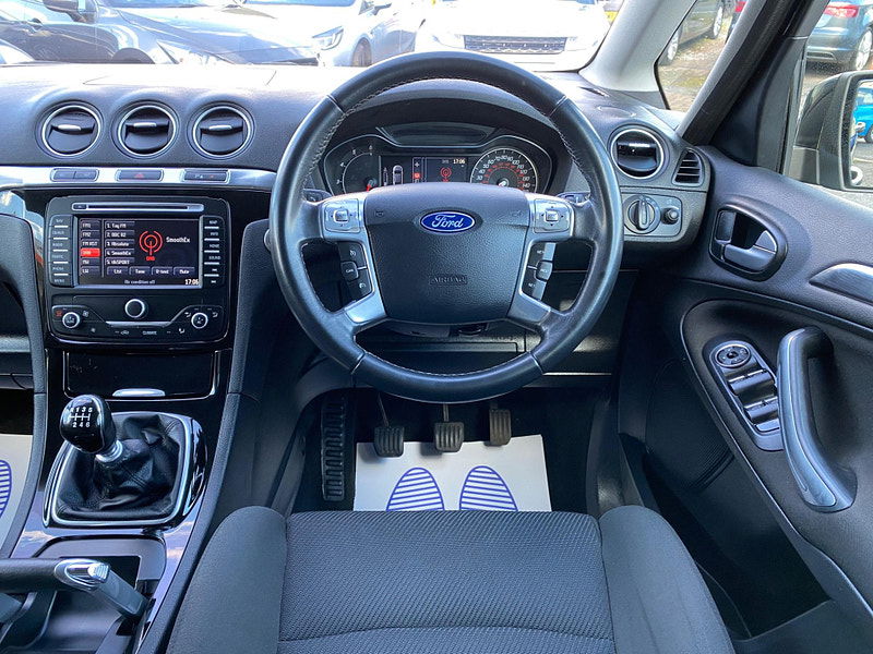 Ford S-Max 2.0 TDCi Titanium Euro 5 5dr 5dr Manual 2014