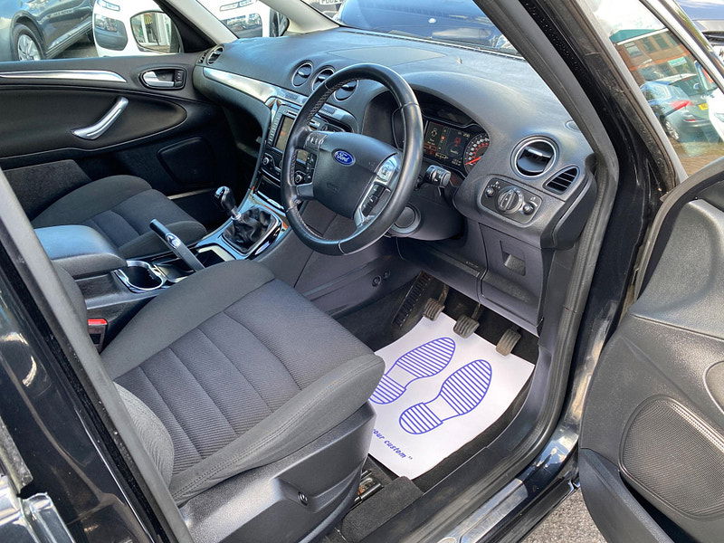 Ford S-Max 2.0 TDCi Titanium Euro 5 5dr 5dr Manual 2014