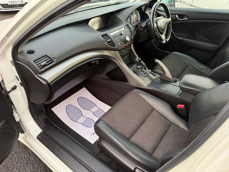 Honda Accord Honda Accord 2.4 i-VTEC EX Tourer Auto Euro 5 5dr 5dr Automatic 2010