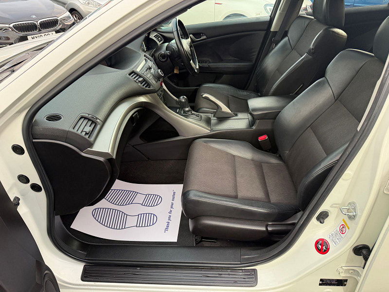 Honda Accord Honda Accord 2.4 i-VTEC EX Tourer Auto Euro 5 5dr 5dr Automatic 2010