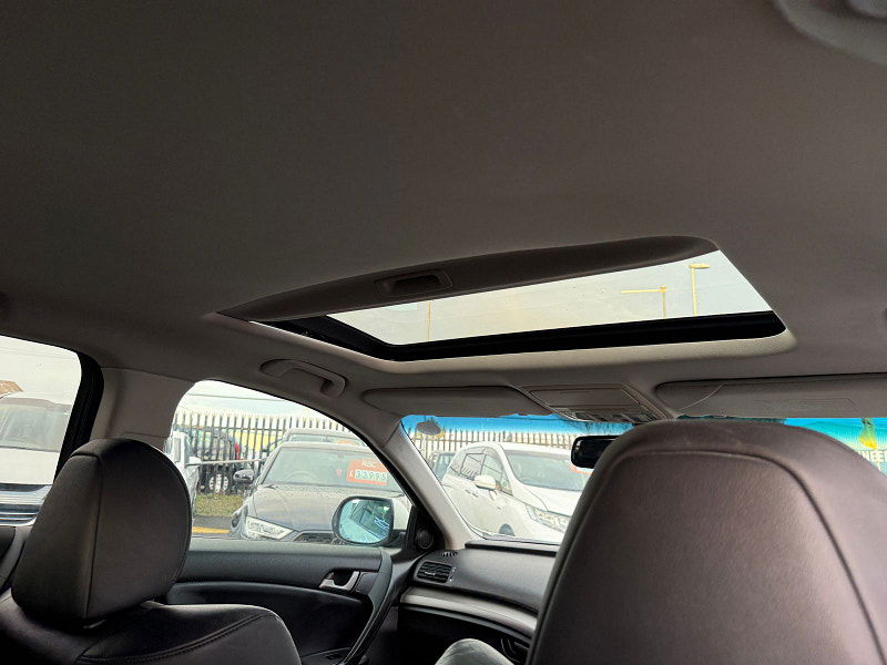 Honda Accord Honda Accord 2.4 i-VTEC EX Tourer Auto Euro 5 5dr 5dr Automatic 2010